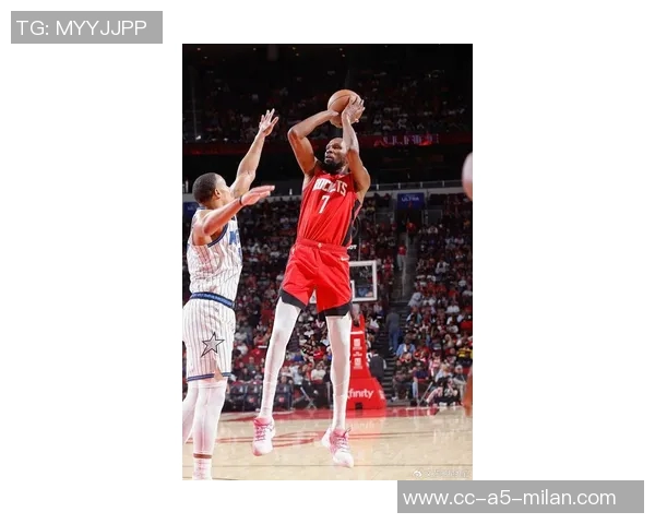 杜兰特全场高效表现20投13中砍下30分6篮板5助攻1盖帽助球队获胜 杜兰特全场高效表现20投13中砍下30分6篮板5助攻1盖帽助球队获胜