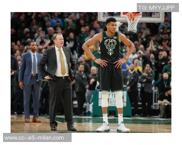 字母哥与球迷互怼引发关注记者称两者关系岌岌可危局面或愈发尴尬