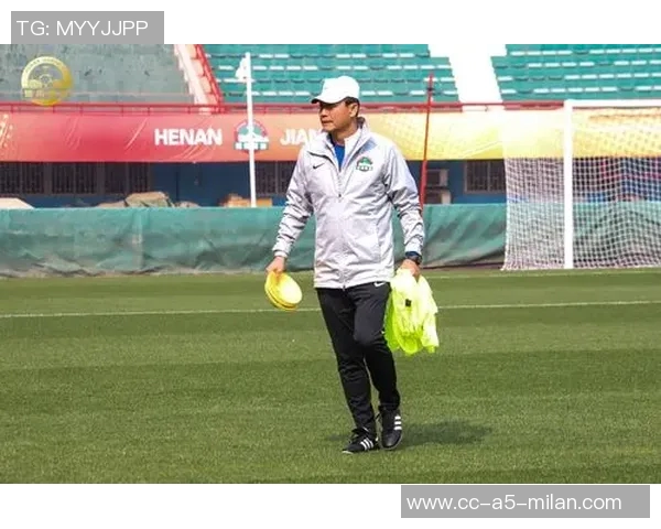 姚棣然陈浩玮尚可风正式加盟宁波职业足球俱乐部助力球队新征程